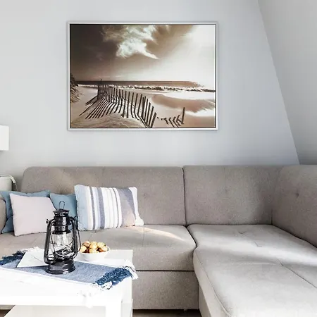 Fregata Z Basenem - -sannel For Rent Apartment Pobierowo