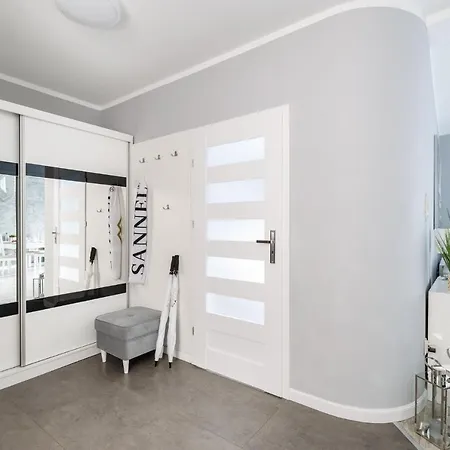 Appartamento Fregata Z Basenem Zewnetrznym- -sannel For Rent Pobierowo